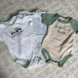 3/$16!!chick pea Green & Cream Raglan 'Grandpa's Buddy' One-Piece Bodysuit